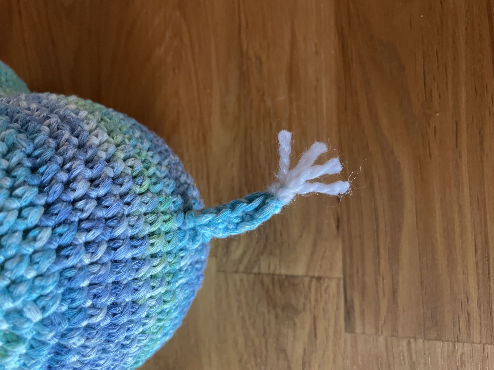 Blog-Inhaltsbild für 'Häkelanleitung "Kleines Nashorn"'