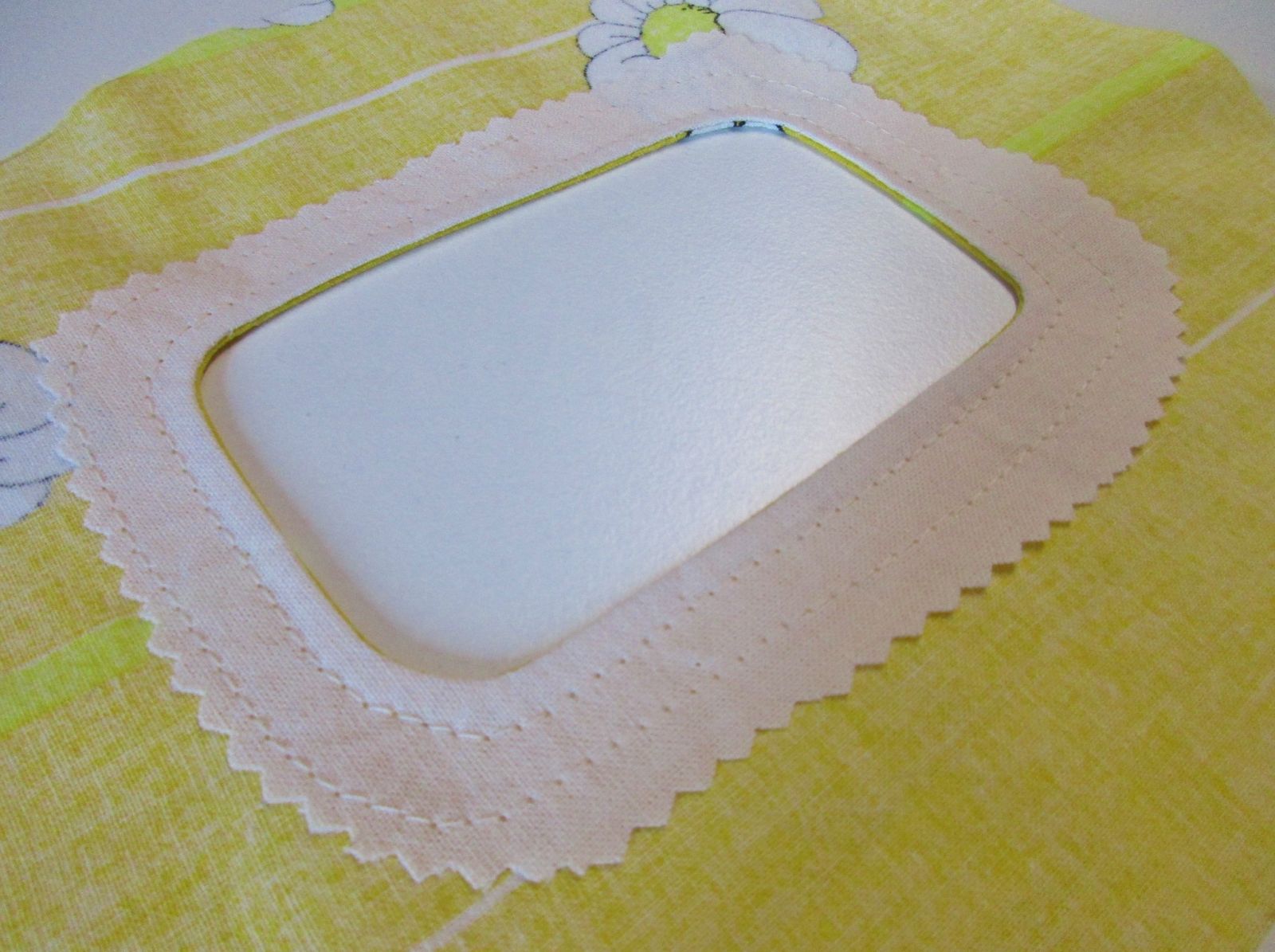 Blog-Inhaltsbild für 'Mund - und Nasen- Maske mit Sicht - Fenster für Gehörlose:  eine Lippenleser - Maske'