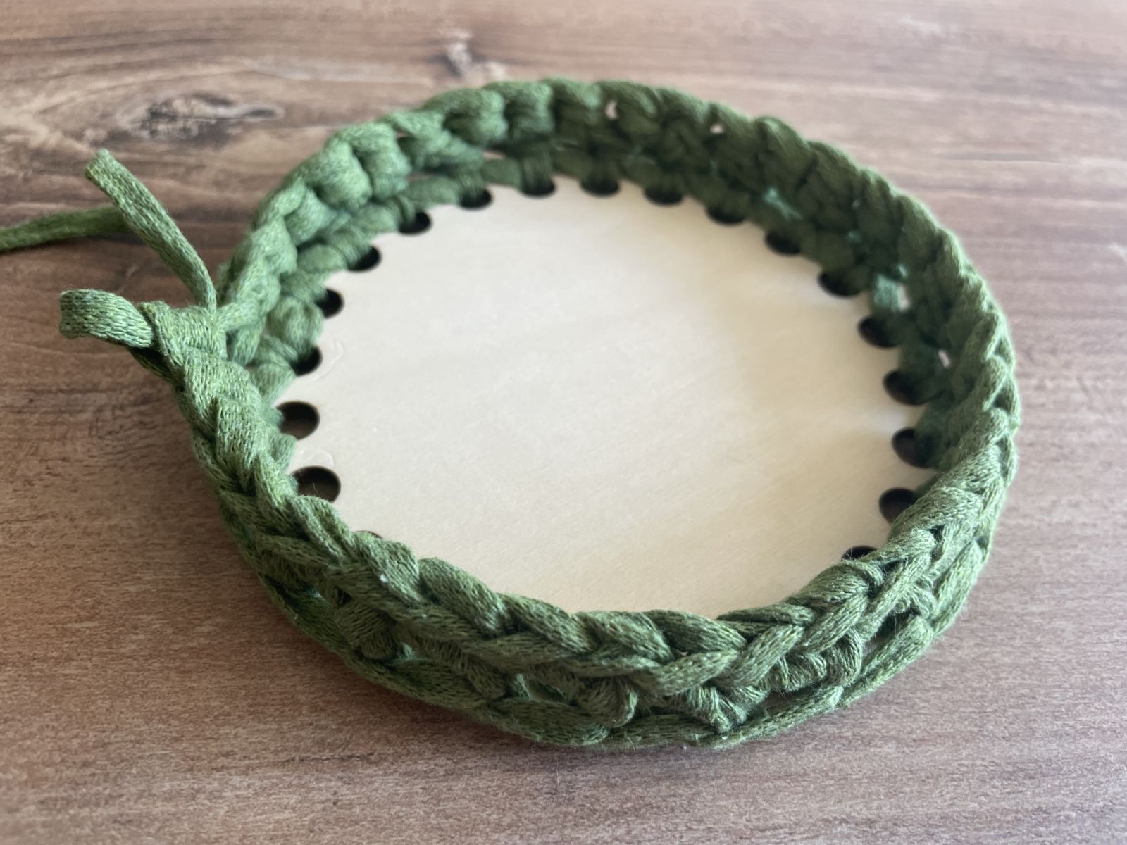 Blog content image for 'Start the School Year Creatively: Free Crochet Pattern for a Stylish Pencil-Shaped Holder!'