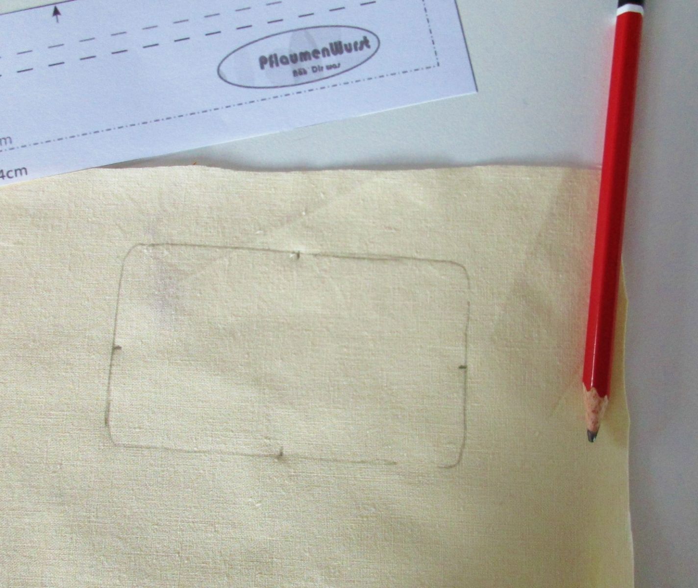 Blog-Inhaltsbild für 'Mund - und Nasen- Maske mit Sicht - Fenster für Gehörlose:  eine Lippenleser - Maske'