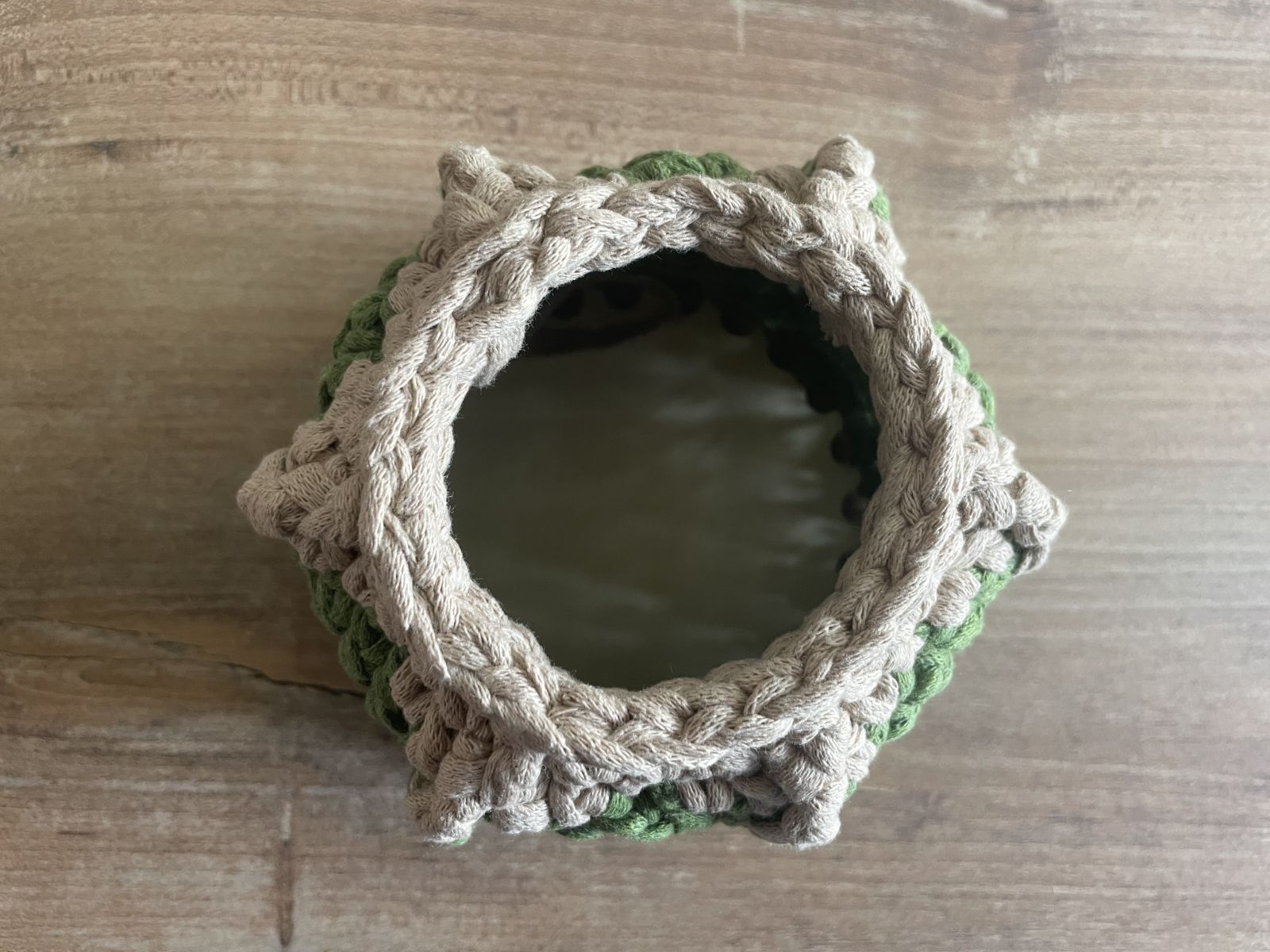 Blog content image for 'Start the School Year Creatively: Free Crochet Pattern for a Stylish Pencil-Shaped Holder!'