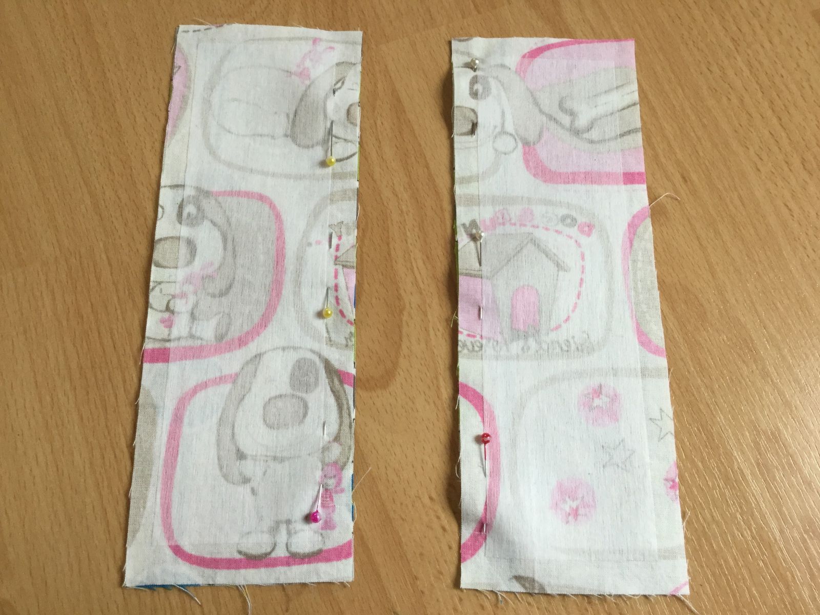 Blog-Inhaltsbild für 'Kostenlose Nähanleitung Wende-Buch- und Heftumschläge beliebiger Größe'