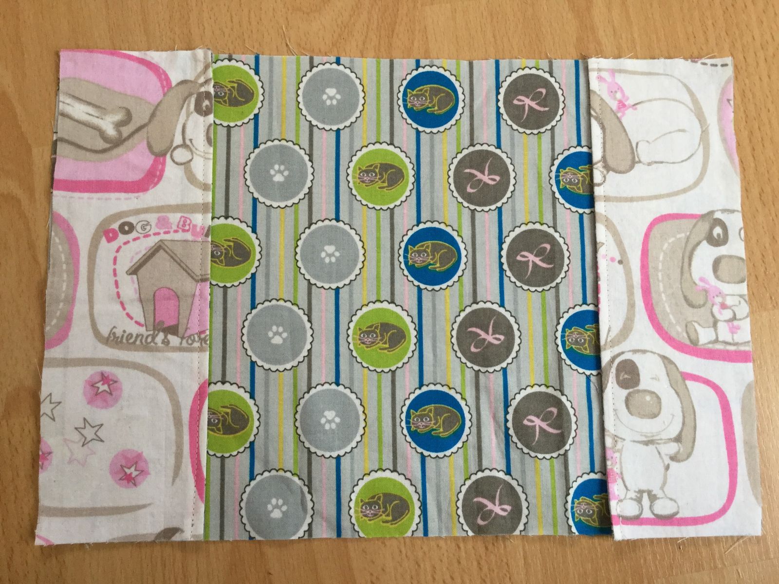 Blog-Inhaltsbild für 'Kostenlose Nähanleitung Wende-Buch- und Heftumschläge beliebiger Größe'