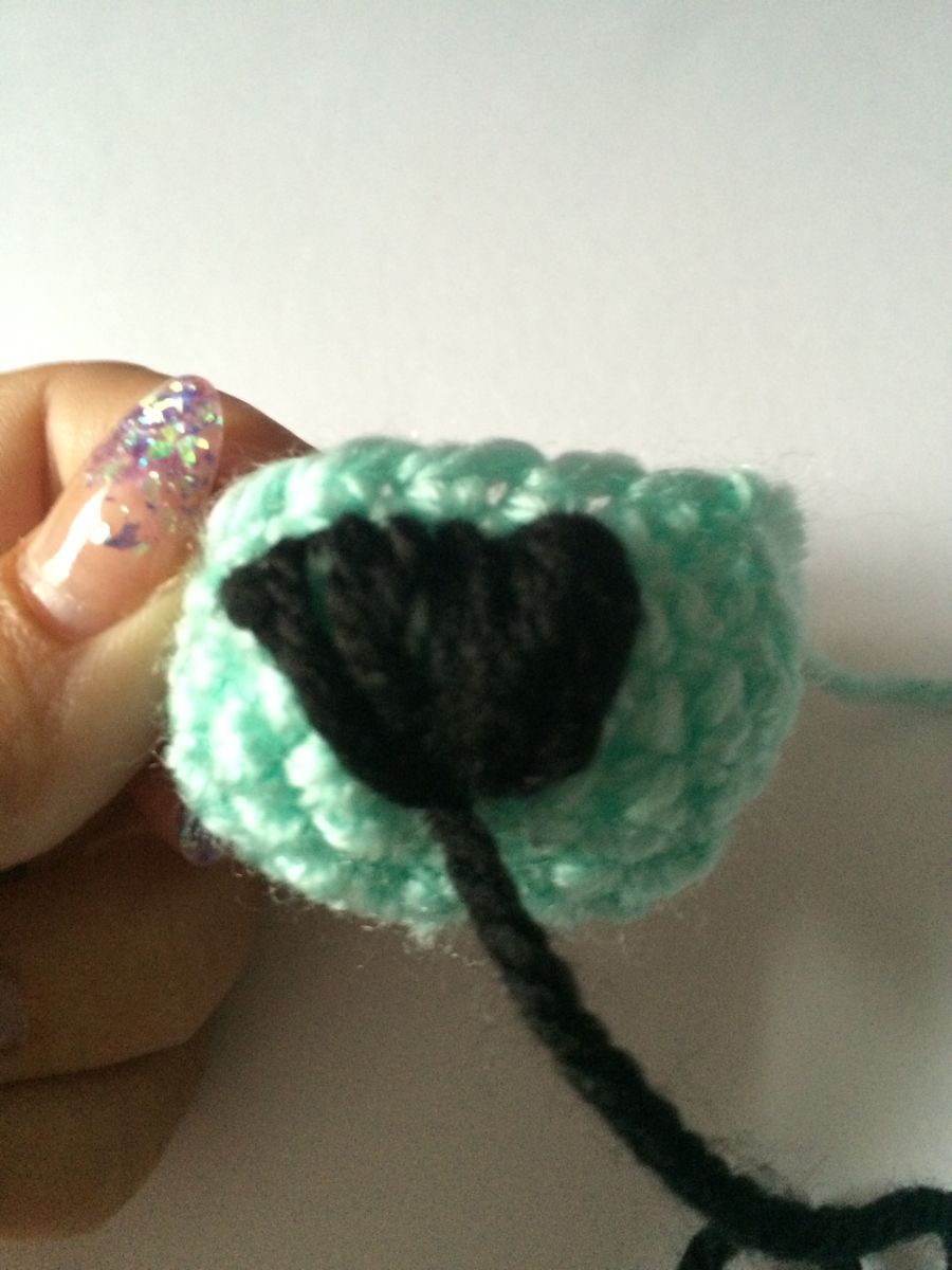 Blog-Inhaltsbild für 'Kostenlose Häkelanleitung - Kleines Hündchen -Schlüsselanhänger'