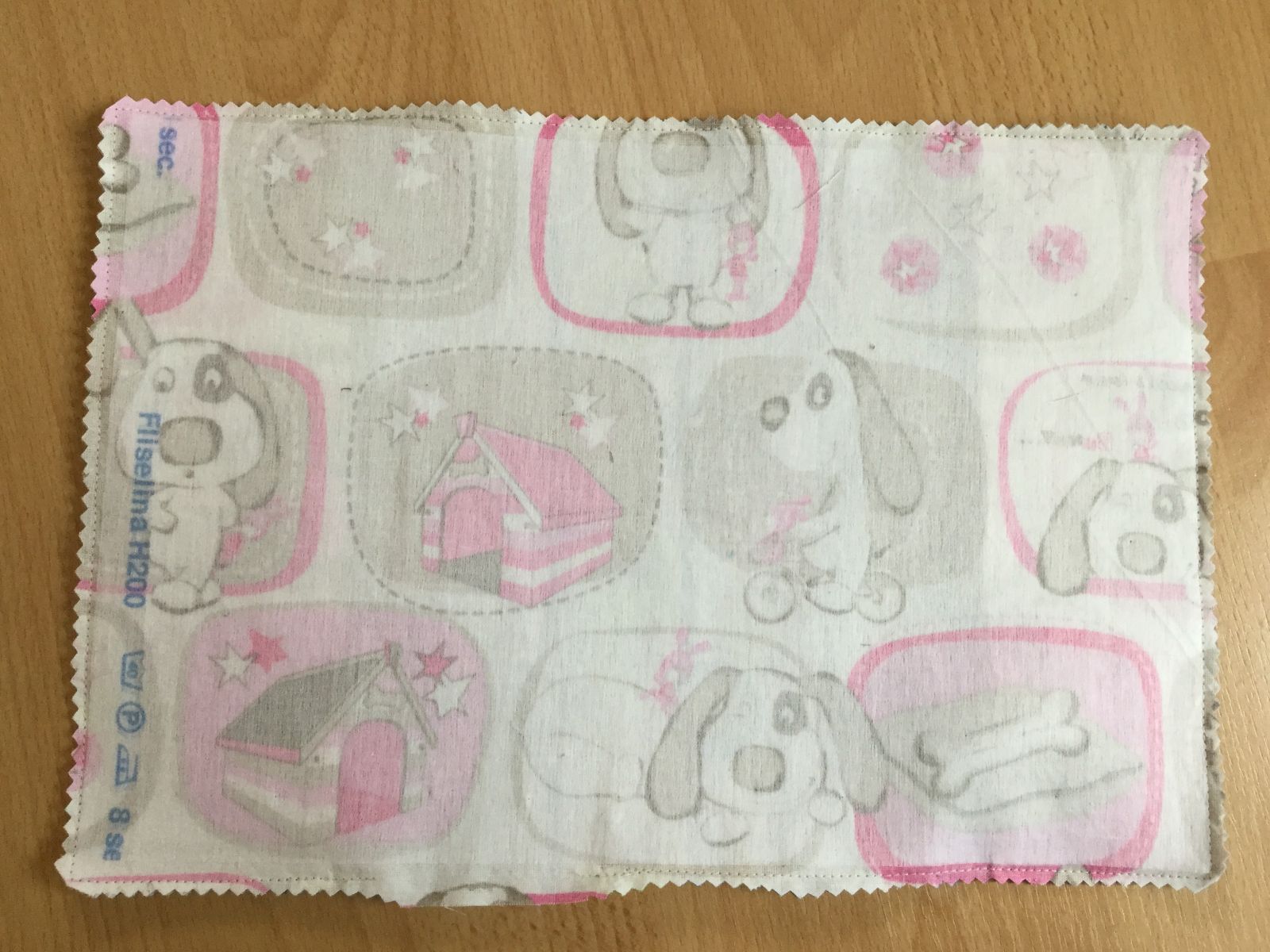 Blog-Inhaltsbild für 'Kostenlose Nähanleitung Wende-Buch- und Heftumschläge beliebiger Größe'