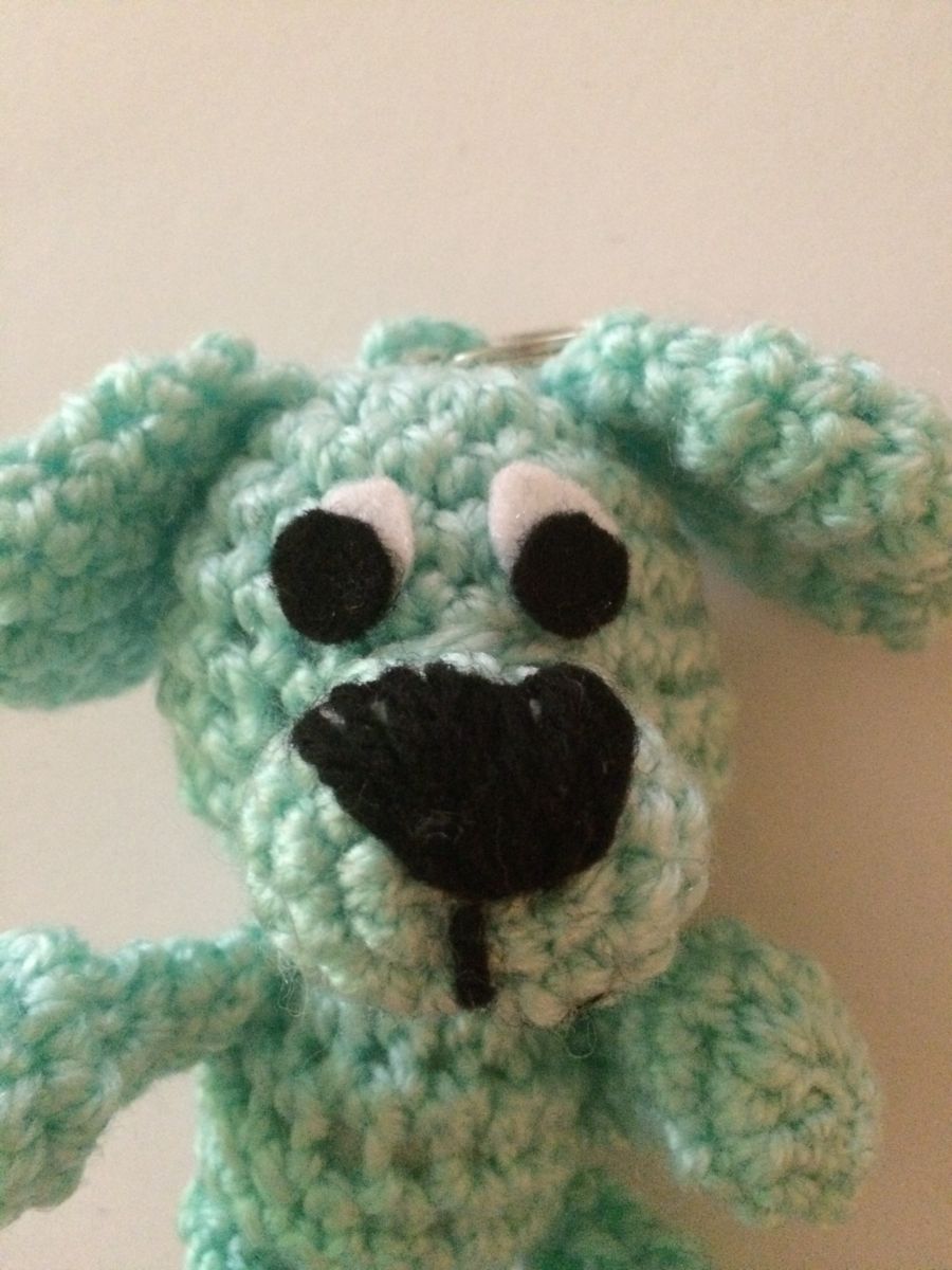 Blog-Inhaltsbild für 'Kostenlose Häkelanleitung - Kleines Hündchen -Schlüsselanhänger'