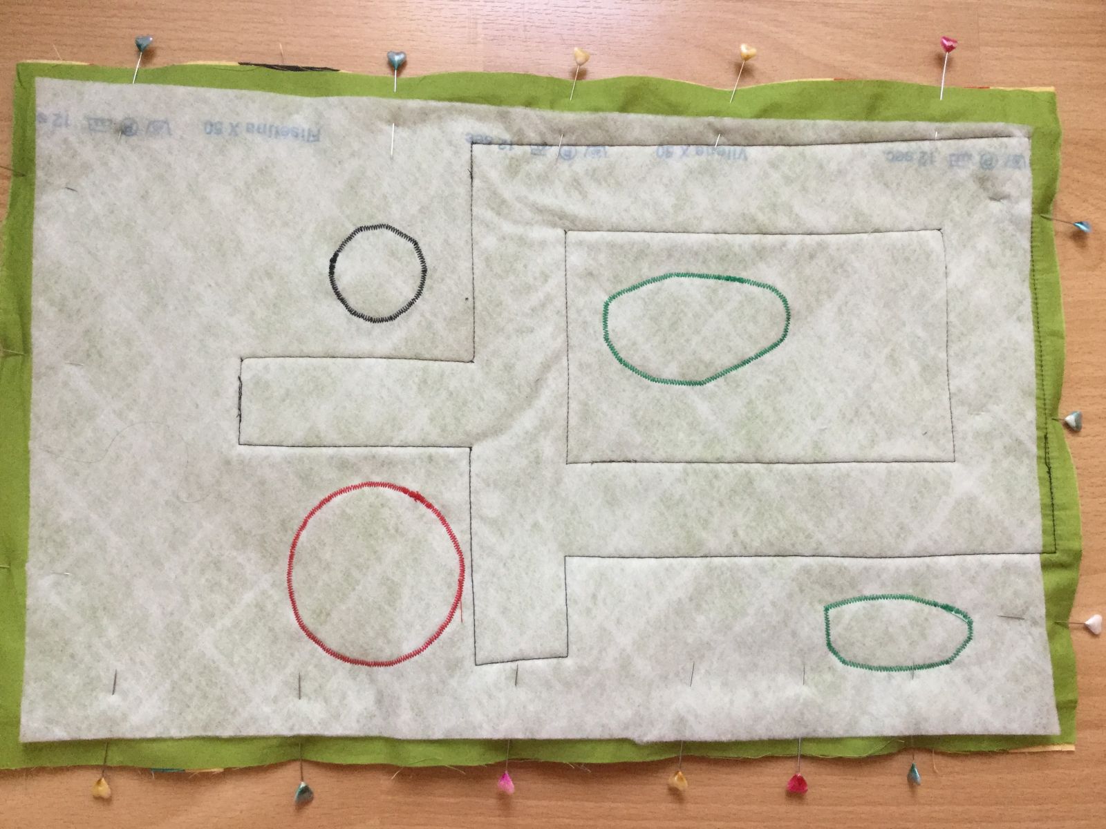 Blog-Inhaltsbild für 'kostenlose Nähanleitung Spielzeuggarage für unterwegs'