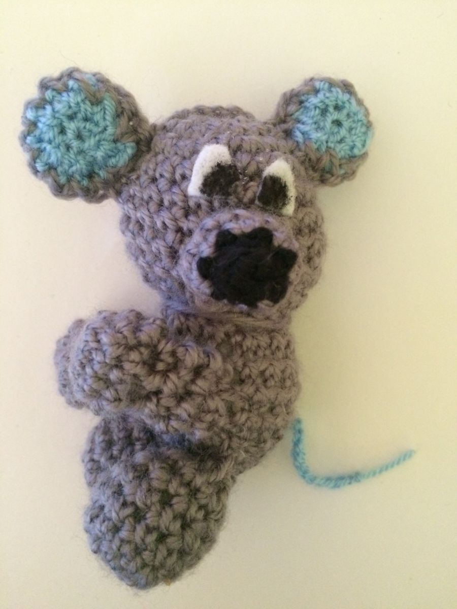 Blog-Inhaltsbild für 'Kostenlose Häkelanleitung - Kleiner Mäuse Schlüsselanhänger'