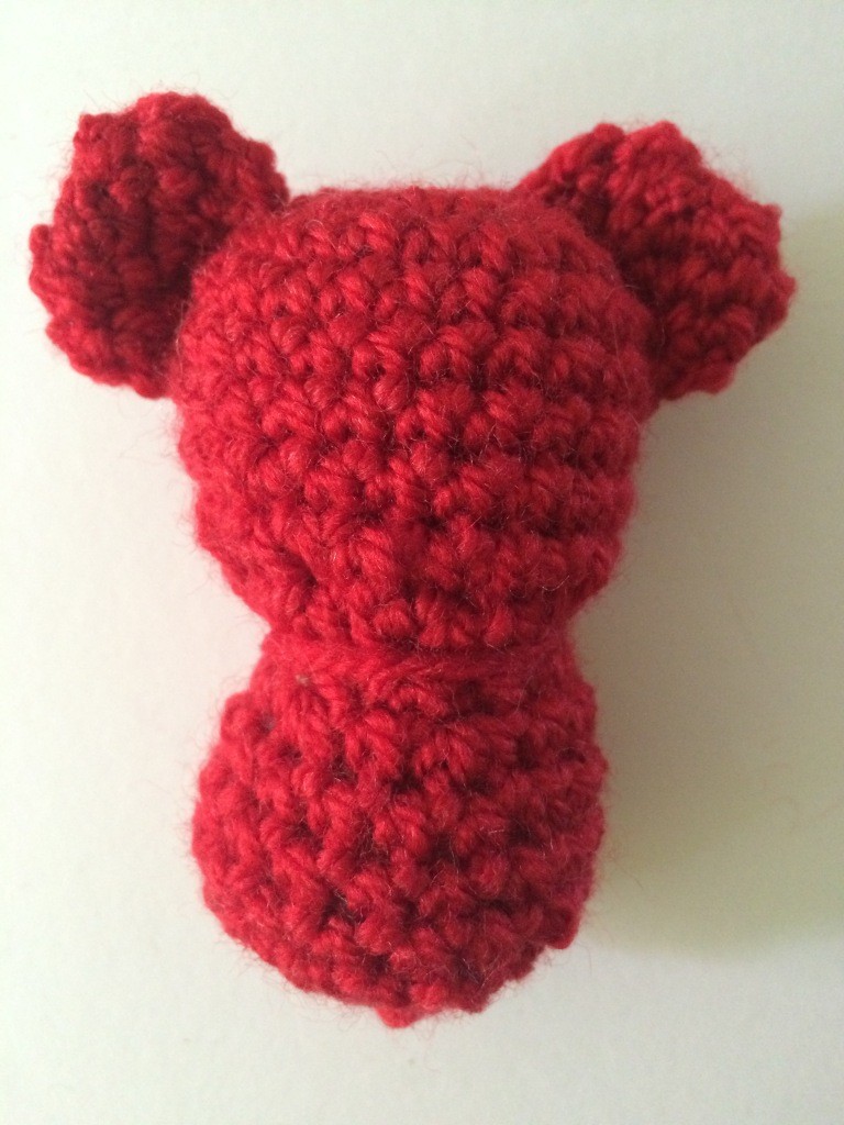 Blog-Inhaltsbild für 'Kostenlose Häkelanleitung -  Kleines Engelchen und Teufelchen - Schlüsselanhänger - Taschenbaumler'