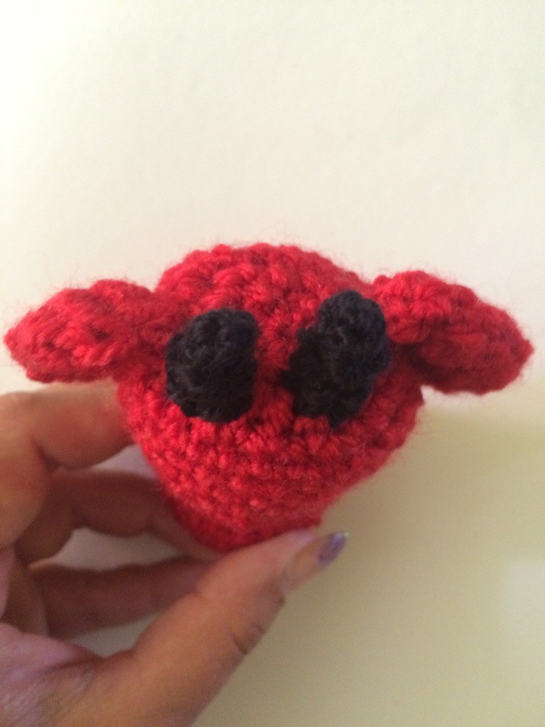 Blog-Inhaltsbild für 'Kostenlose Häkelanleitung -  Kleines Engelchen und Teufelchen - Schlüsselanhänger - Taschenbaumler'