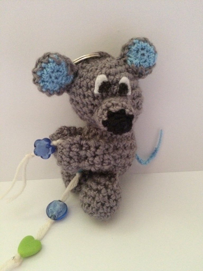 Blog-Inhaltsbild für 'Kostenlose Häkelanleitung - Kleiner Mäuse Schlüsselanhänger'