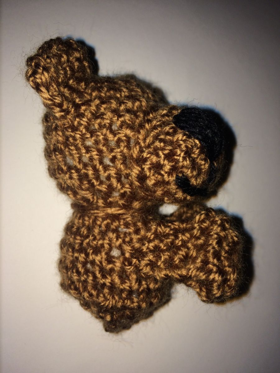 Blog-Inhaltsbild für 'Kostenlose Häkelanleitung - Kleine Engelchenbande - Schlüsselanhänger Taschenbaumler'