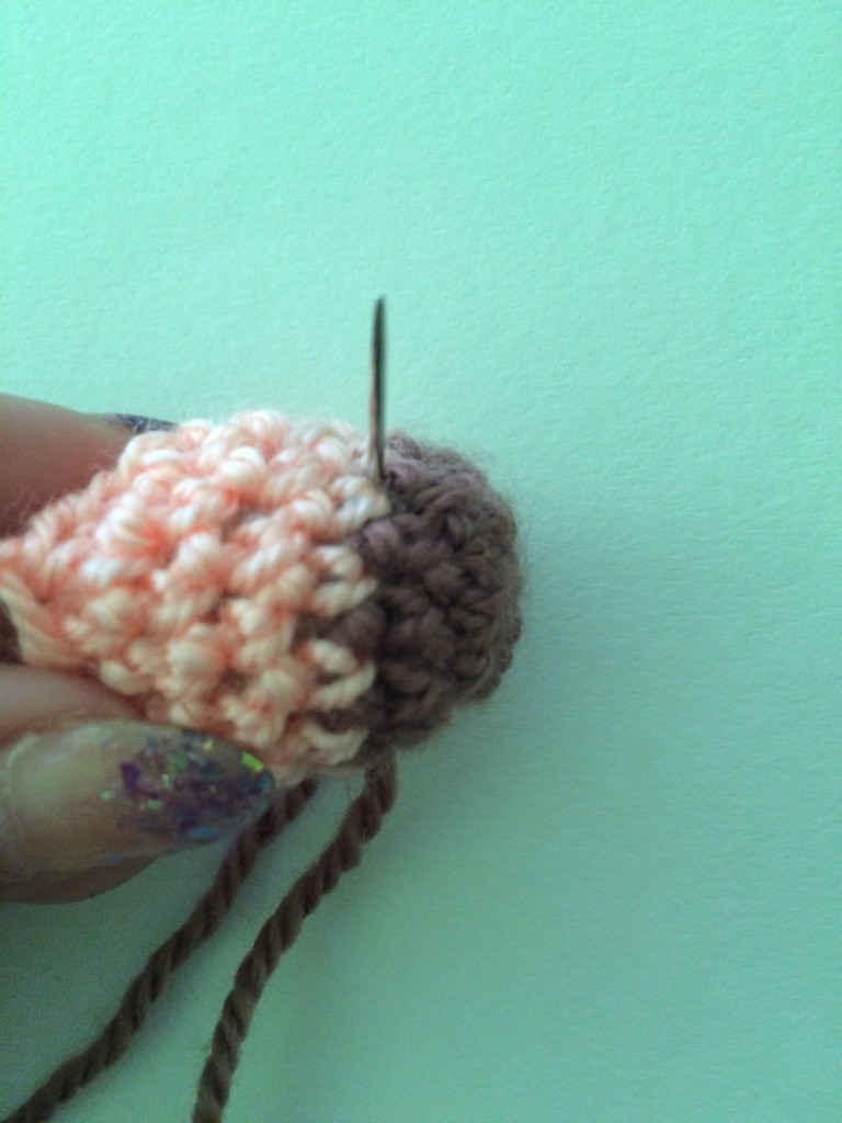 Blog-Inhaltsbild für 'Kostenlose Häkelanleitung - Kleines Schweinchen - Schlüsselanhänger/Taschenbaumler'