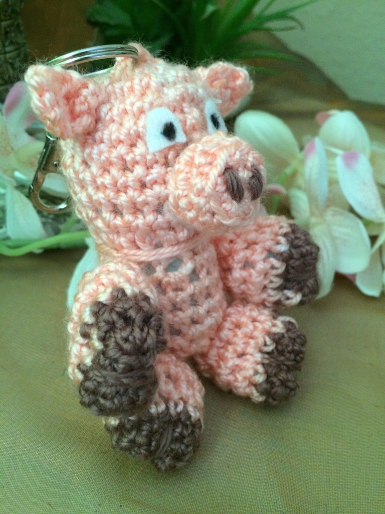 Blog-Inhaltsbild für 'Kostenlose Häkelanleitung - Kleines Schweinchen - Schlüsselanhänger/Taschenbaumler'