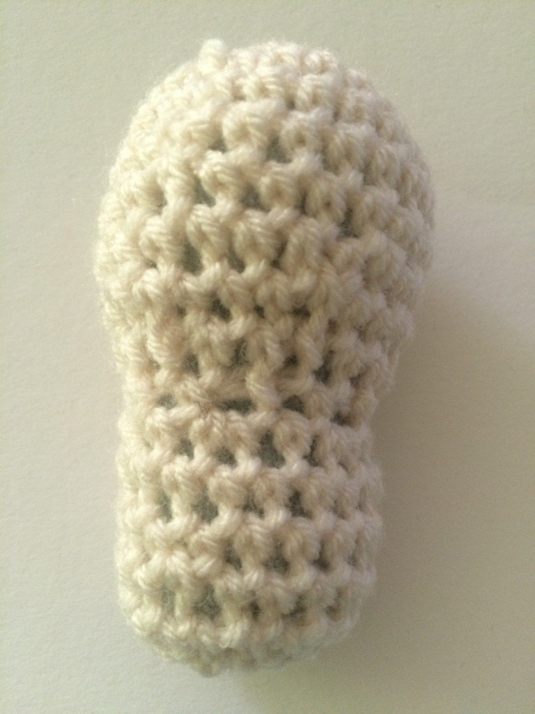 Blog-Inhaltsbild für 'Kostenlose Häkelanleitung - Igelchen Schlüsselanhänger-Taschenbaumler'