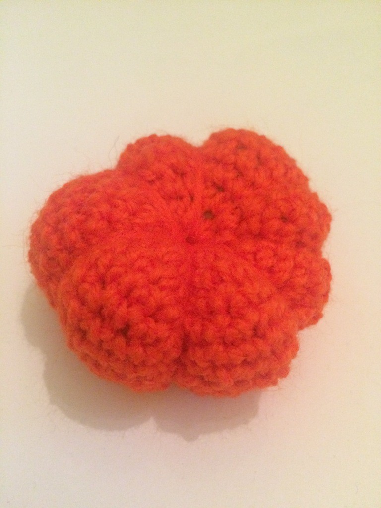 Blog-Inhaltsbild für 'Kostenlose Häkelanleitung - Türkranz Deko Halloween'