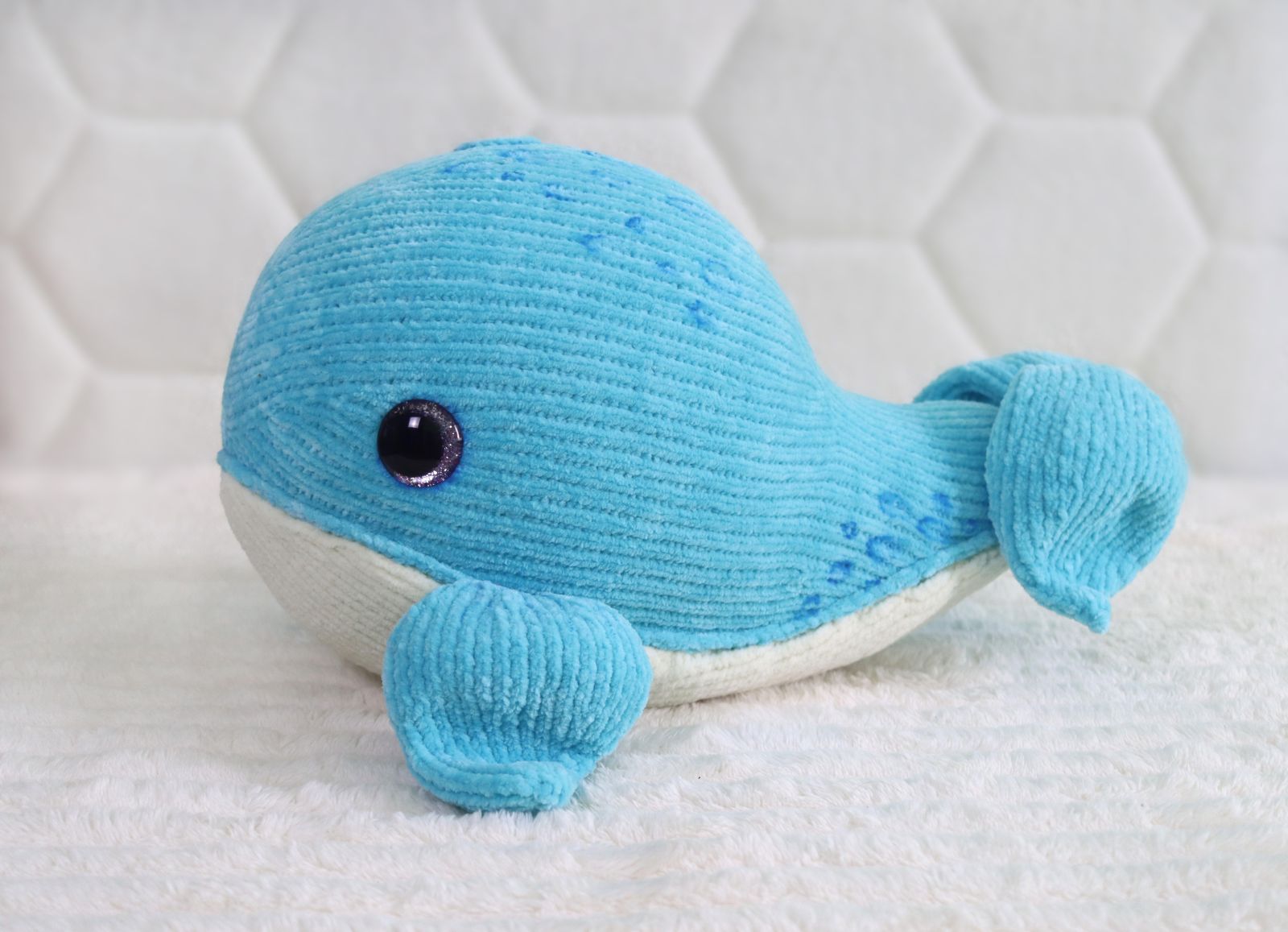Blog-Inhaltsbild für 'Der Wal – ein weicher Kuschelfreund.'