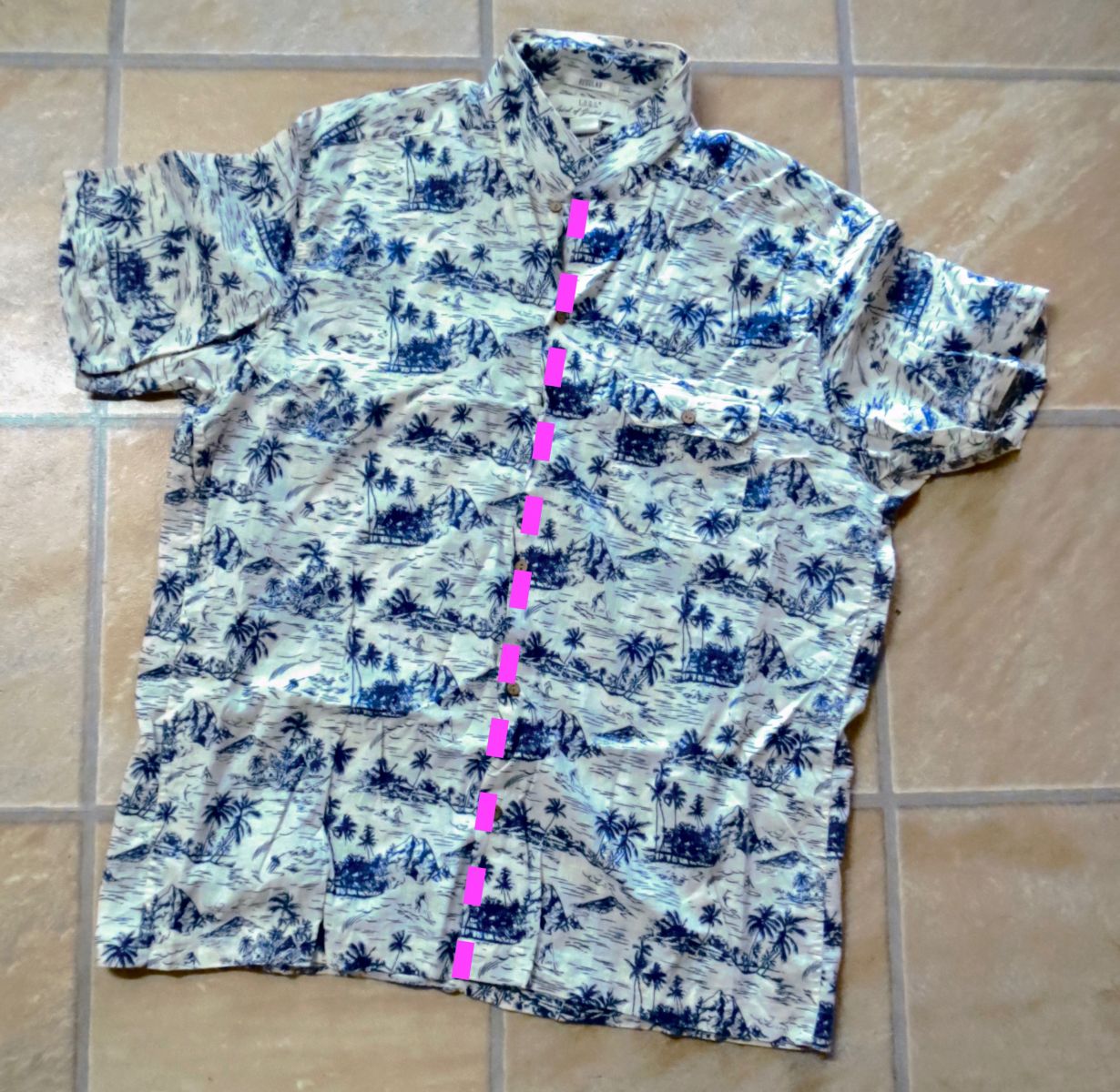 Blog-Inhaltsbild für 'UPCYCLING Projekt - Aus Herrenhemd schnell und einfach Einkaufsbeutel Einkaufstasche mit eingenähtem Beutel nähen ohne Schnittmuster firstloungeberlin'