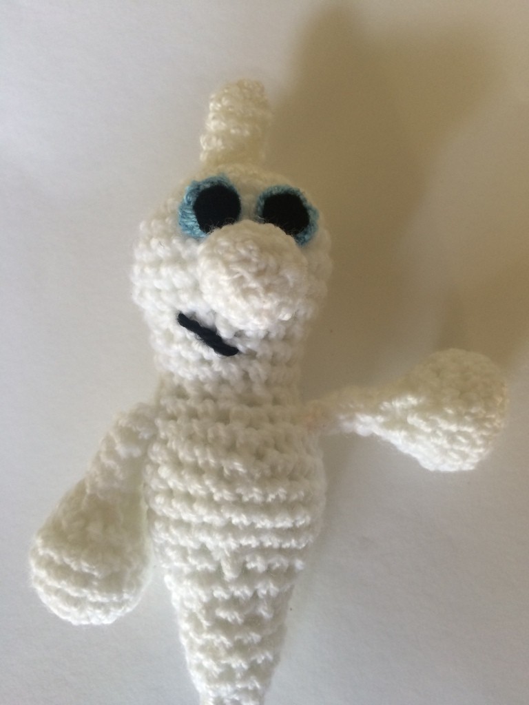 Blog-Inhaltsbild für 'Kostenlose Häkelanleitung - Türkranz Deko Halloween'