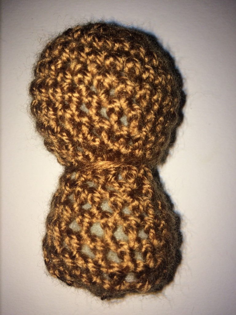 Blog-Inhaltsbild für 'Kostenlose Häkelanleitung - Kleiner Affe - Schlüsselanhänger -Taschenbaumler'