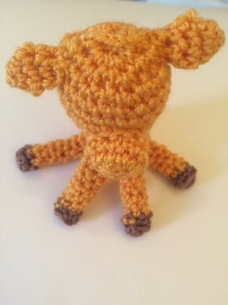 Blog-Inhaltsbild für 'Kostenlose Häkelanleitung - Kleine Giraffe - Schlüsselanhänger Taschenbaumler'