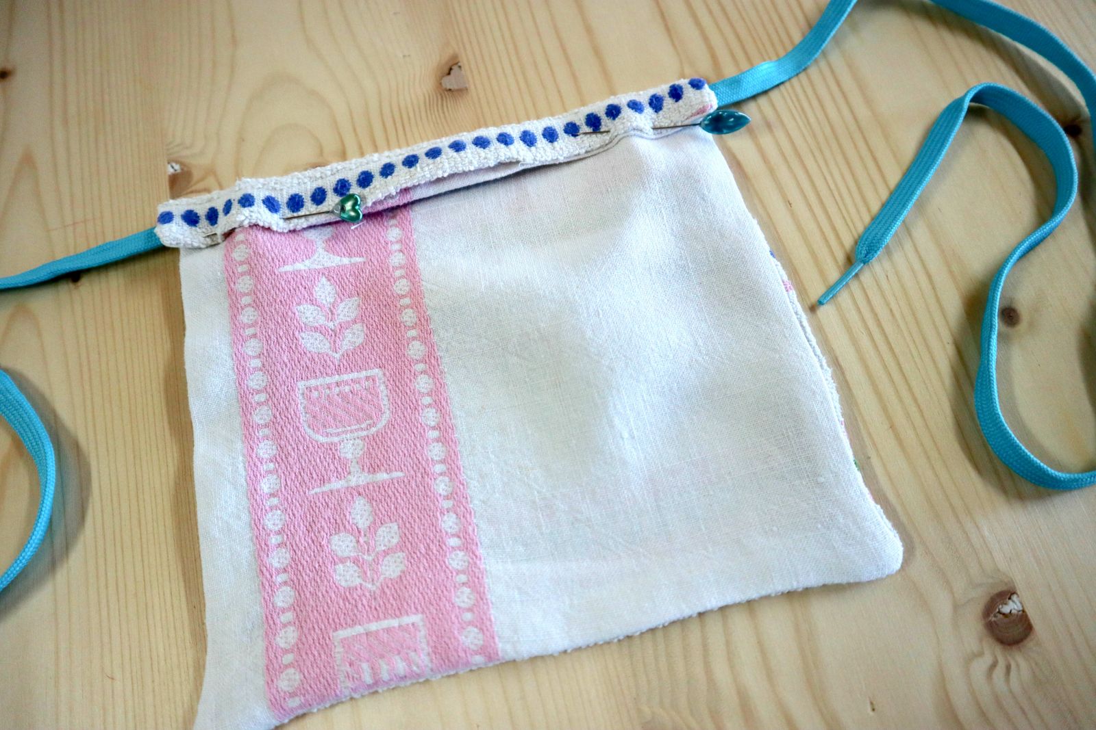 Blog-Inhaltsbild für 'In 5-Minuten Mundmaske einfach NÄHEN in 2 Varianten Upcycling Staubmaske, waschbar & nachhaltig Face Protection waschbar bis 95°'