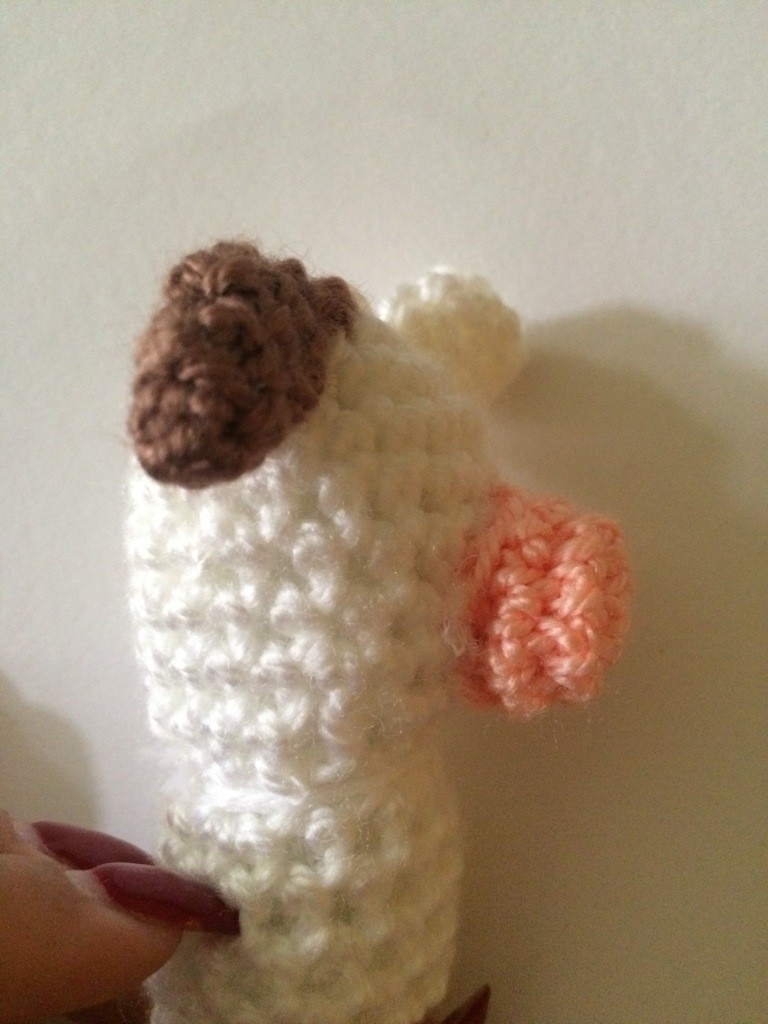 Blog-Inhaltsbild für 'Kostenlose Häkelanleitung - Kleine Kuh -Schlüsselanhänger Taschenbaumler'