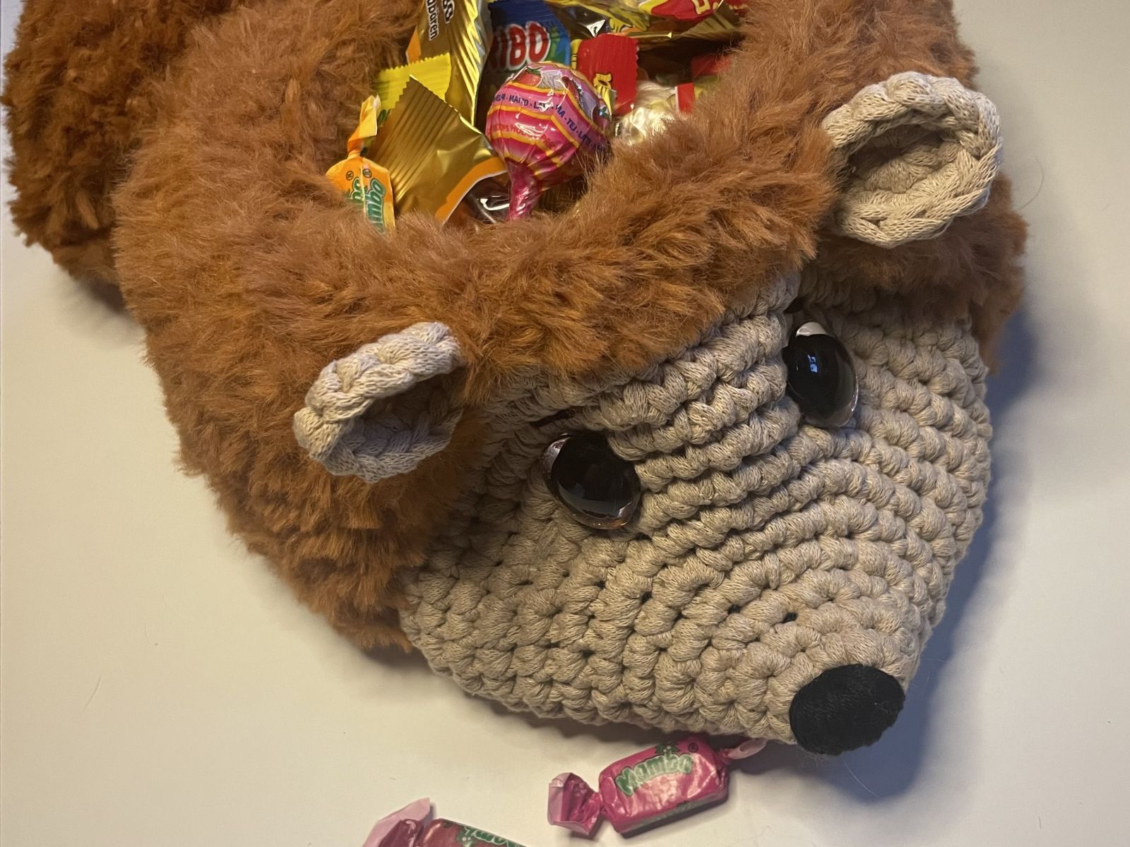 Blog content image for 'Crochet Autumn Decorations: Pattern for Leaves, Acorns & Mushrooms (incl. Fly Agaric)'