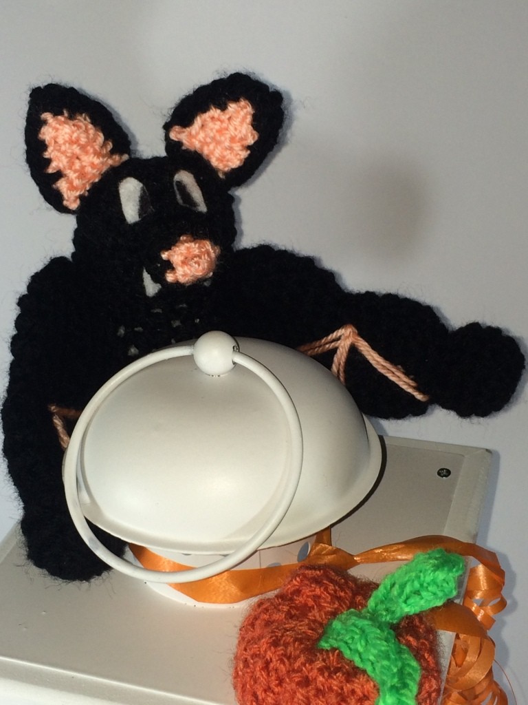 Blog-Inhaltsbild für 'Kostenlose Häkelanleitung - kleiner Geist in der Lampe mit LED Licht'