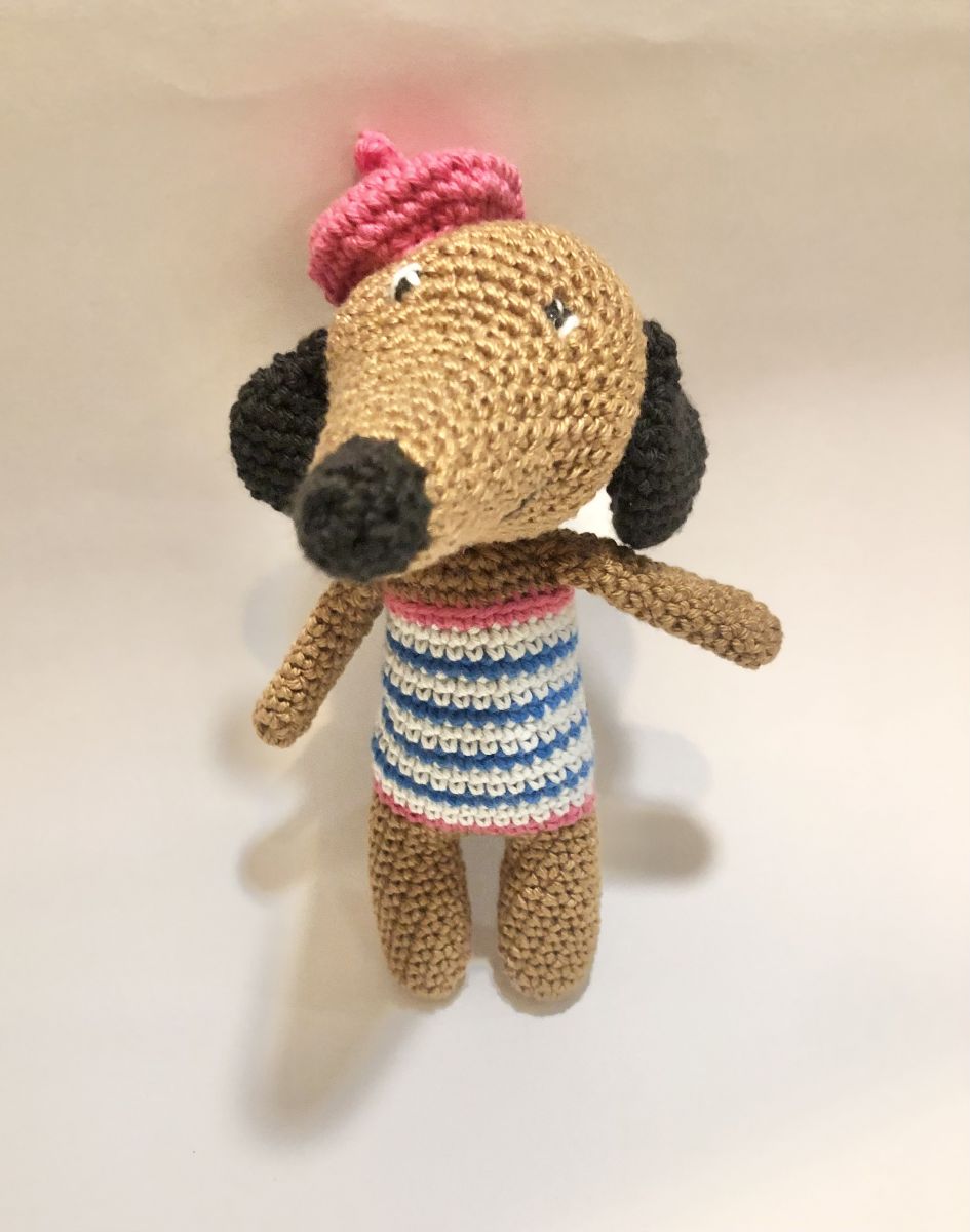 Blog-Inhaltsbild für 'Kostenlose Häkelanleitung Dackel'