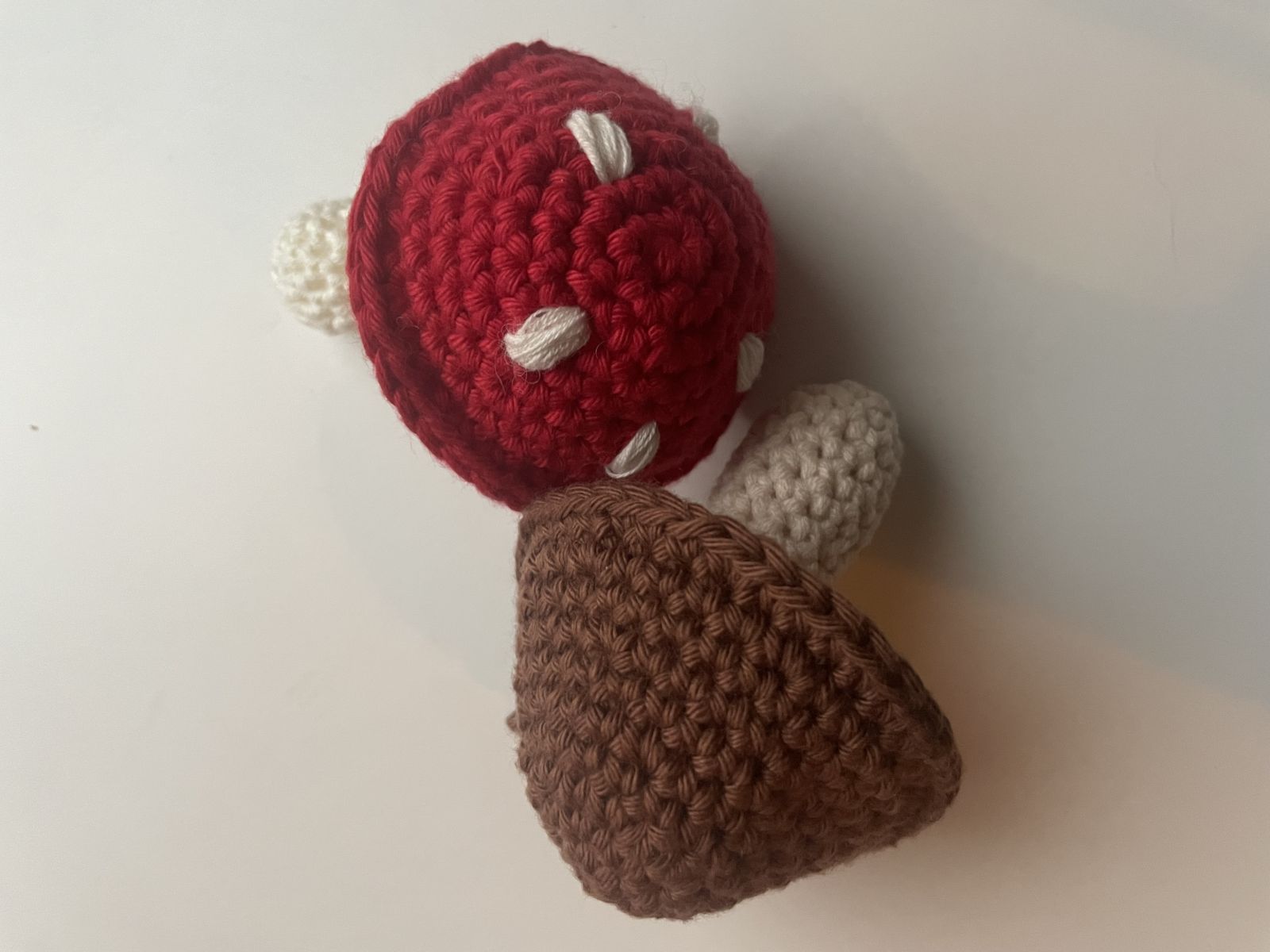 Blog content image for 'Crochet Autumn Decorations: Pattern for Leaves, Acorns & Mushrooms (incl. Fly Agaric)'