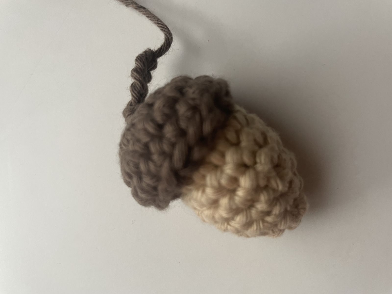 Blog content image for 'Crochet Autumn Decorations: Pattern for Leaves, Acorns & Mushrooms (incl. Fly Agaric)'