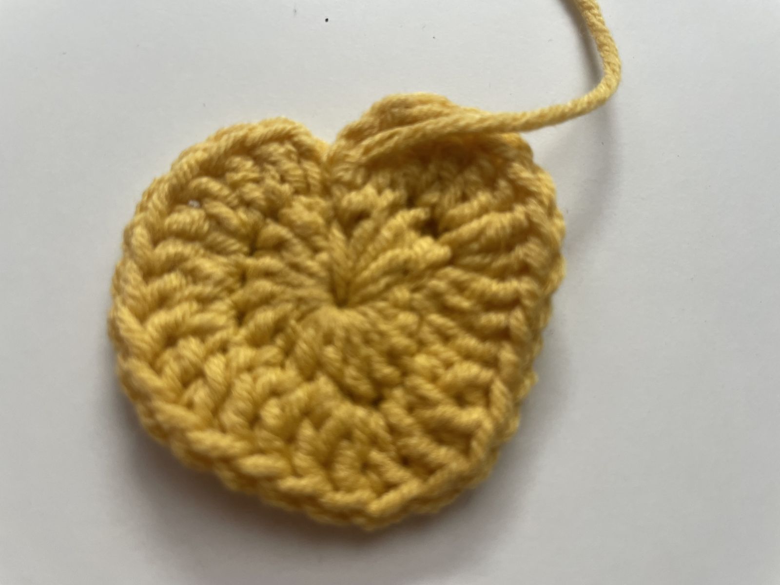 Blog content image for 'Crochet Autumn Decorations: Pattern for Leaves, Acorns & Mushrooms (incl. Fly Agaric)'