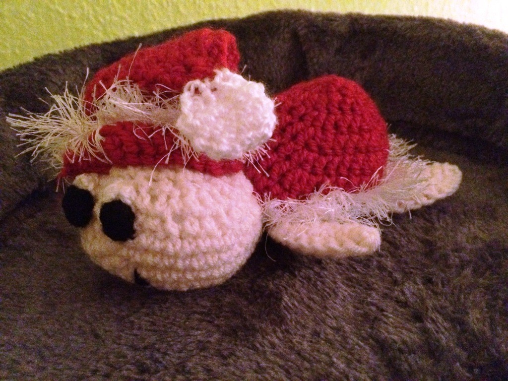 Blog-Inhaltsbild für 'Kostenlose Häkelanleitung - Kleine Weihnachtsschildkröte'