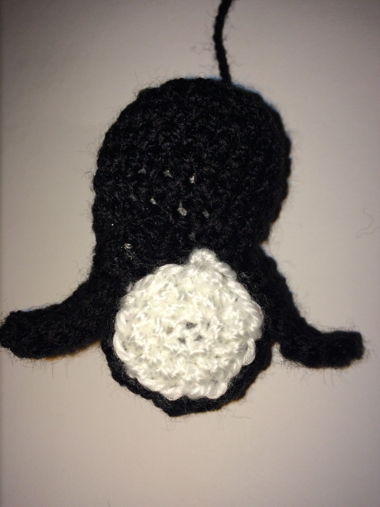 Blog-Inhaltsbild für 'Kostenlose Häkelanleitung - kleiner Pinguin - Schlüsselanhänger - Taschenbaumler'