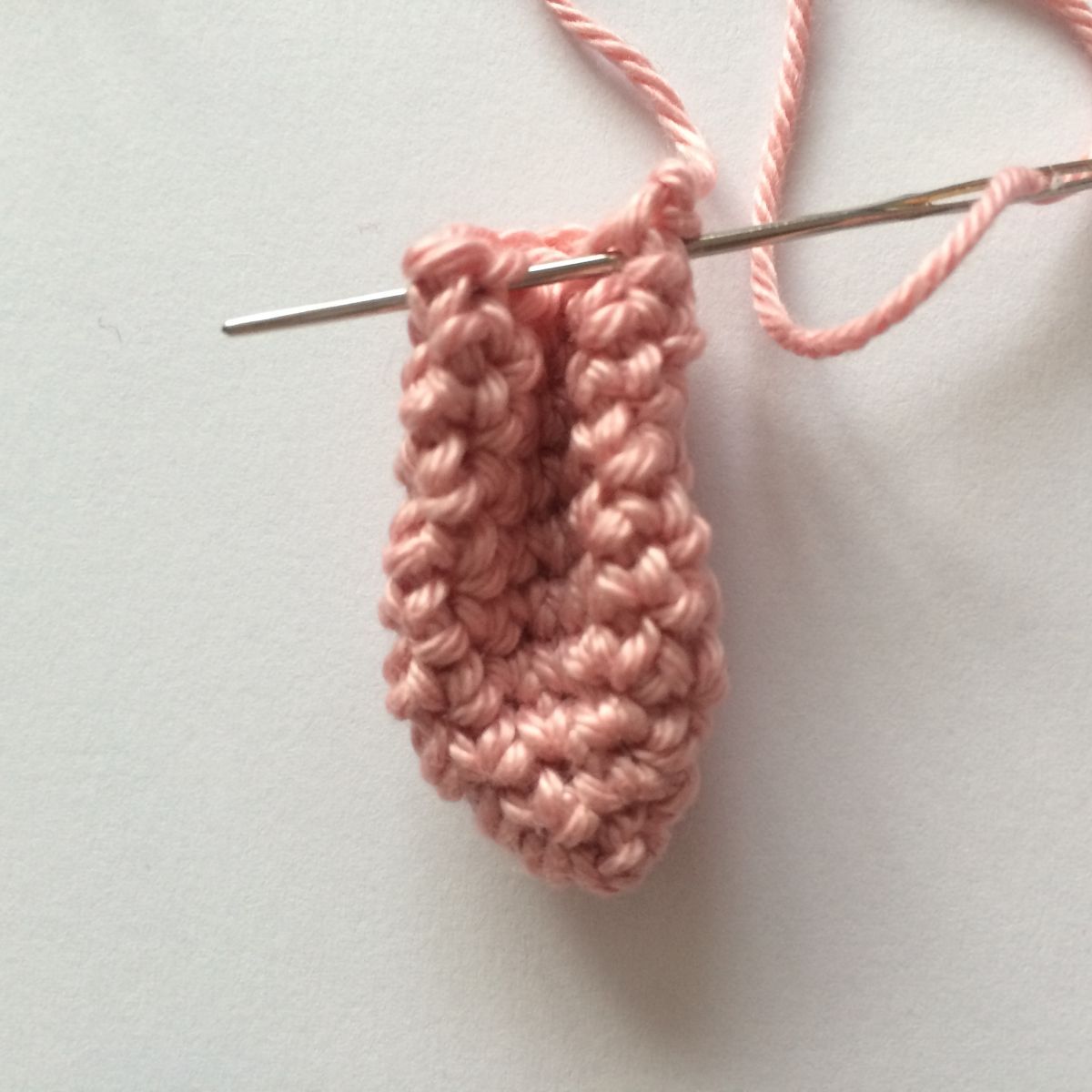 Blog-Inhaltsbild für 'Blume, kostenlose Häkelanleitung'