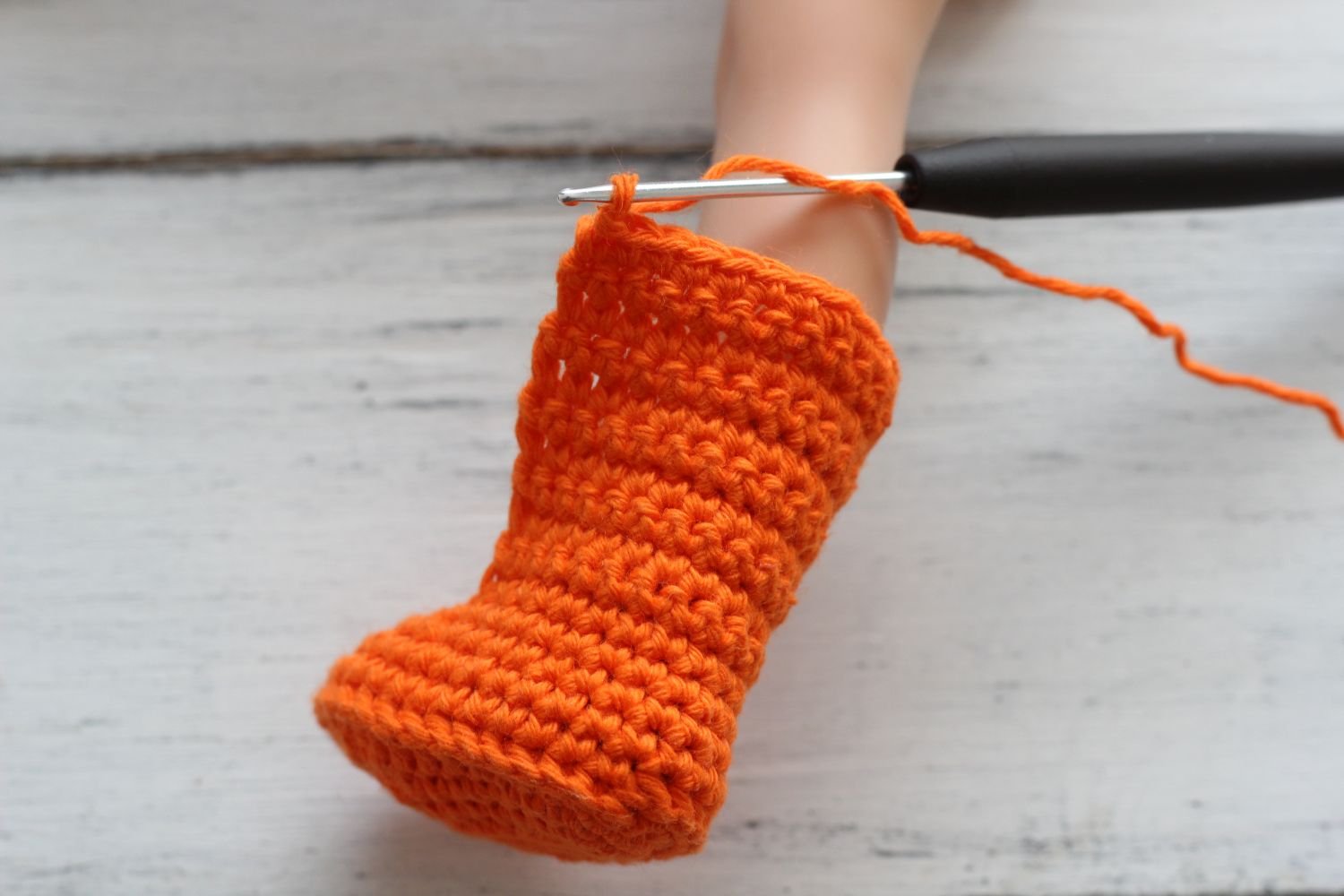 Blog-Inhaltsbild für 'Häkeln für Puppen: Kostenlose Anleitung für Puppenschuhe'