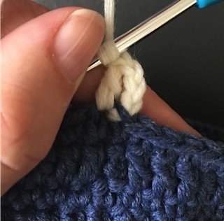 Blog-Inhaltsbild für 'Kostenlose Häkelanleitung runde Tasche'