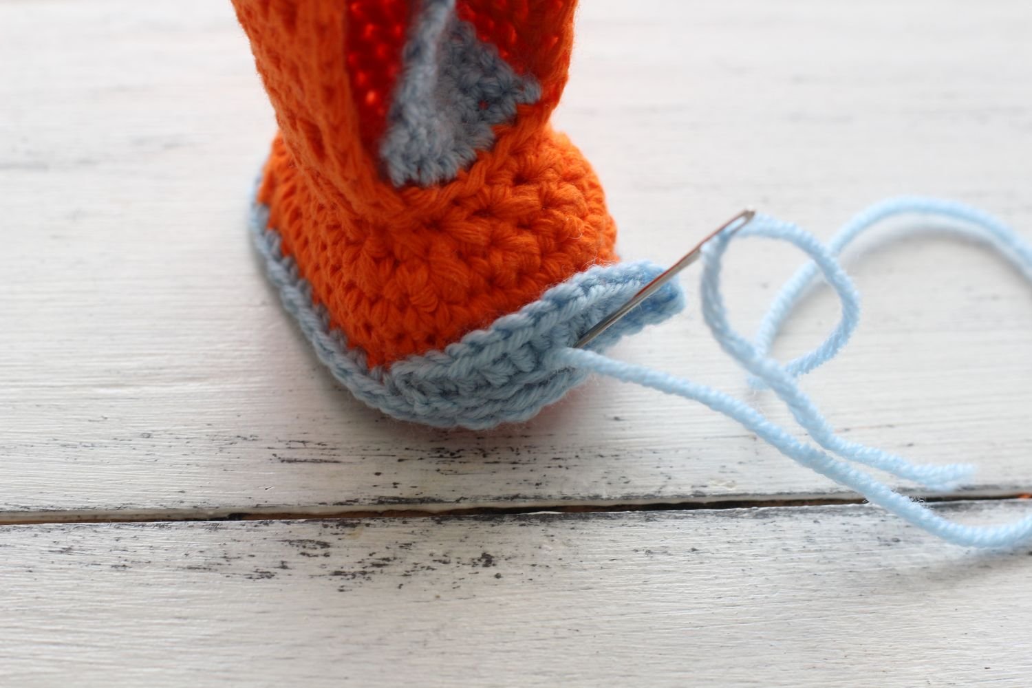 Blog-Inhaltsbild für 'Häkeln für Puppen: Kostenlose Anleitung für Puppenschuhe'