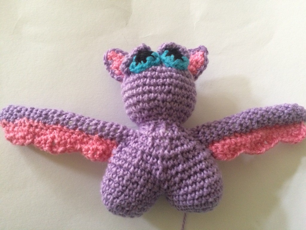 Blog-Inhaltsbild für 'Kostenlose Häkelanleitung - Kleine Fledermaus'