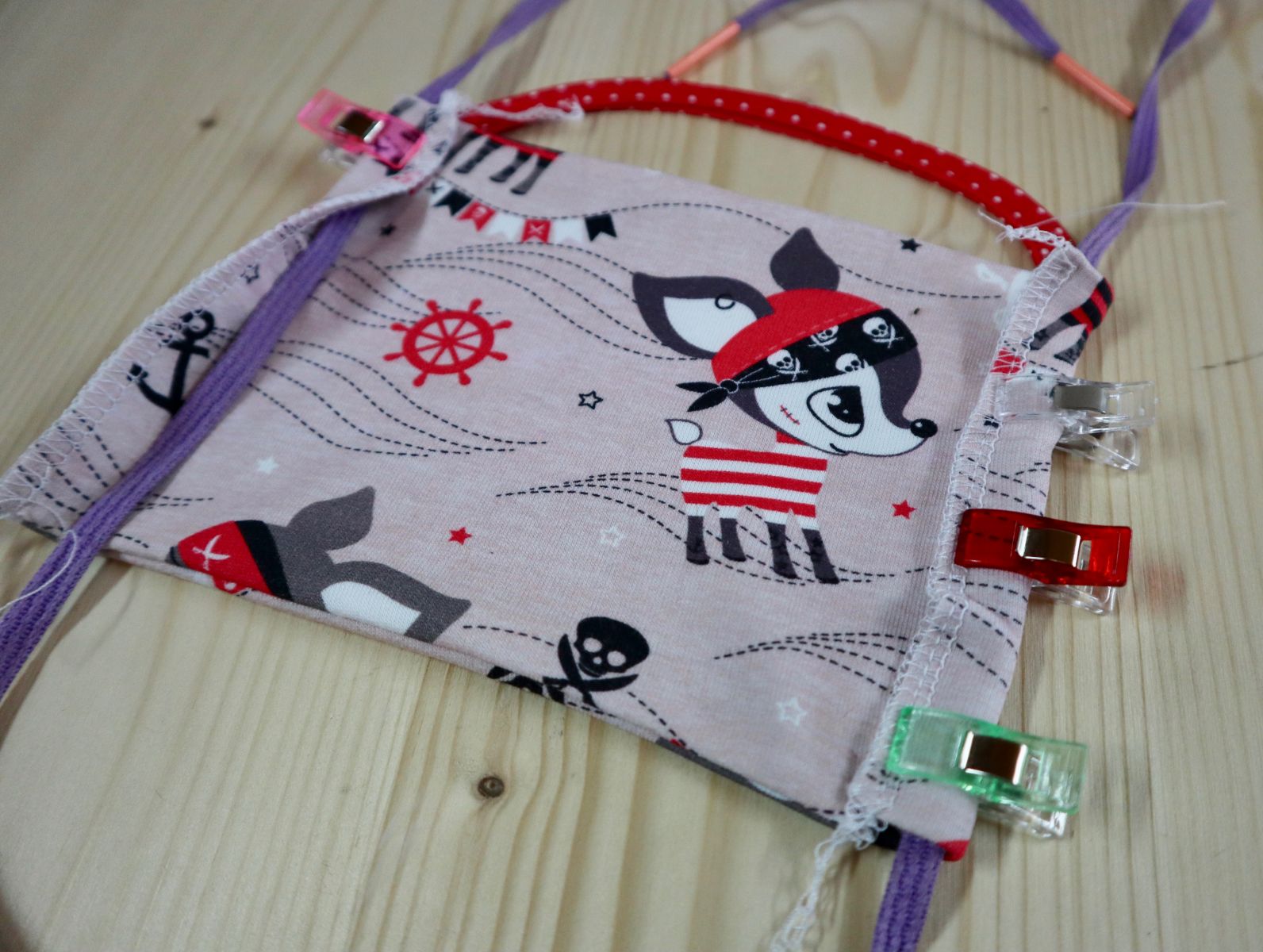 Blog-Inhaltsbild für 'MUNDMASKE FIX NÄHEN mit Visier einfach nähen Jersey Baumwolle Gr. S-XL ATEMMASKE Gesichtsmaske Mundbedeckung Nasenmaske Behelfsmaske mit Spritzschutz'