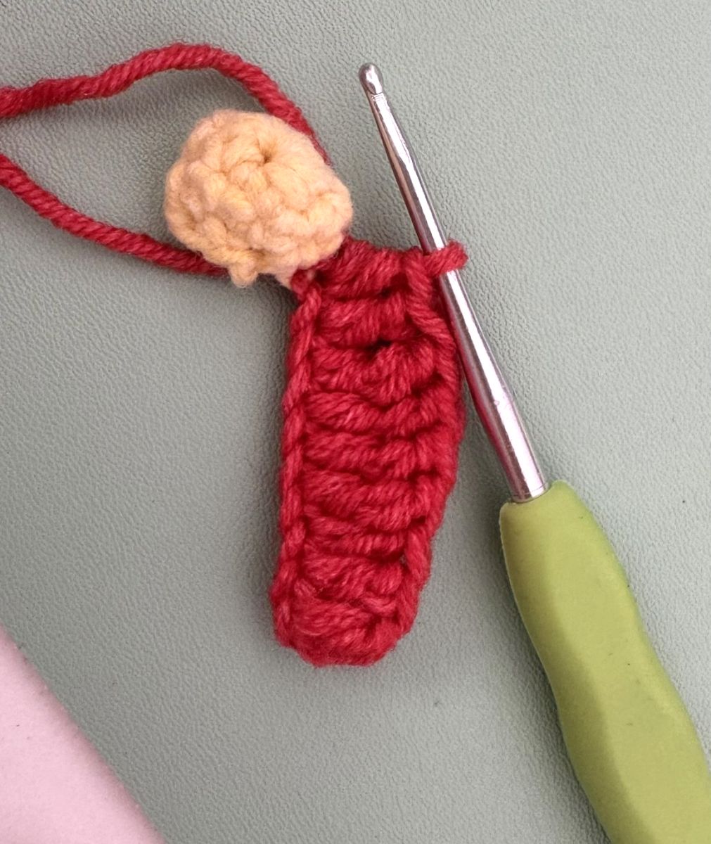 Blog content image for 'The knitted Bee'