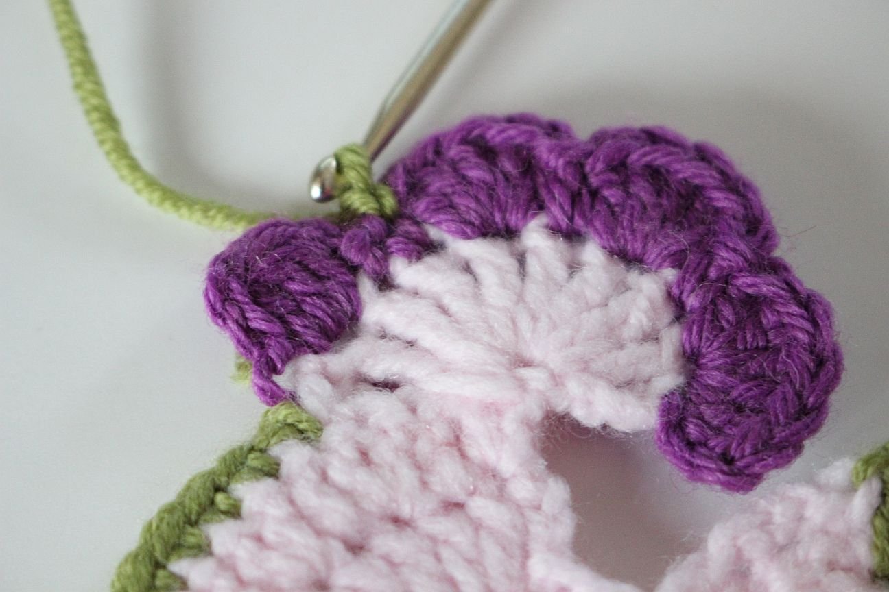 Blog-Inhaltsbild für 'Kostenlose Häkelanleitung. Applikation'