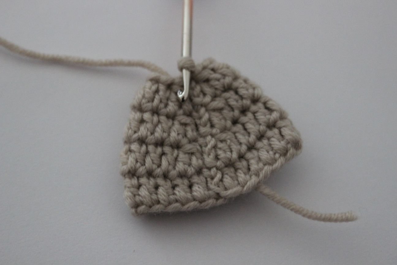 Blog content image for 'Free Crochet Pattern for Baby Hat Sleepy Owl'