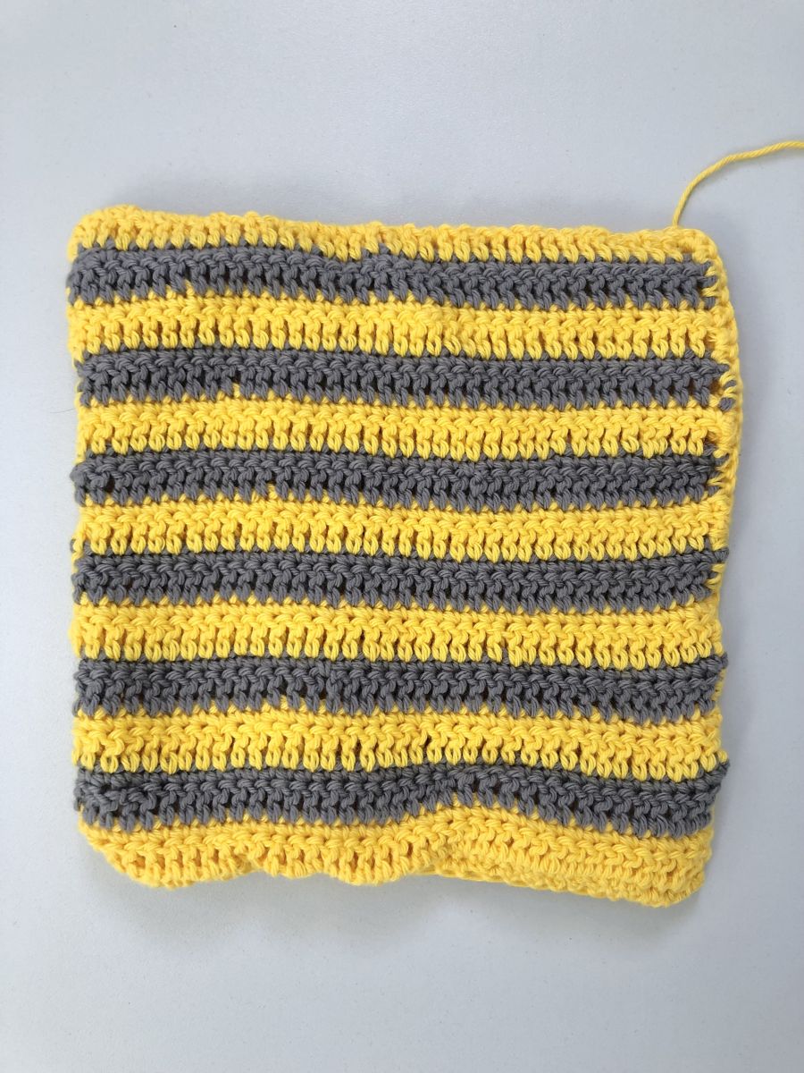 Blog-Inhaltsbild für 'Kostenlose Häkelanleitung Giraffentuch'