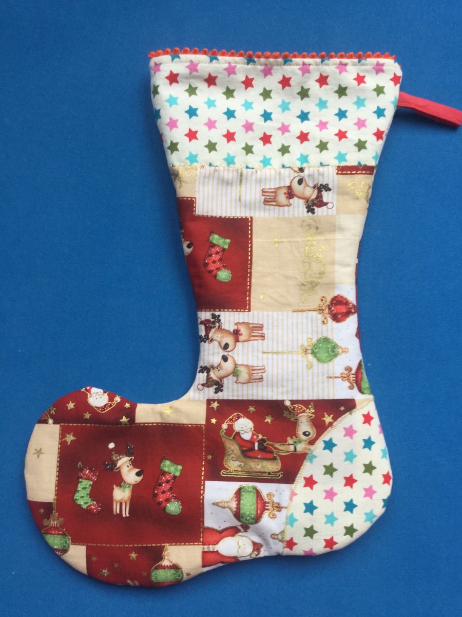 Blog-Inhaltsbild für 'kostenlose Nähanleitung einfache Nikolaussocke'