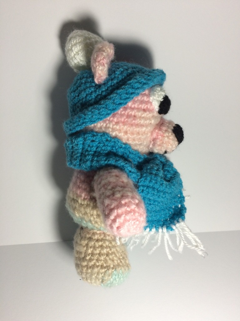 Blog-Inhaltsbild für 'Kostenlose Häkelanleitung - Kleines Winterbärchen'