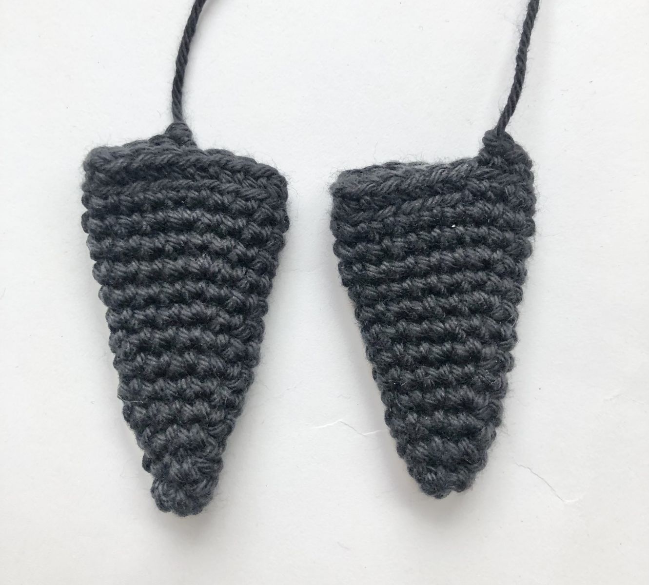 Blog-Inhaltsbild für 'Kostenlose Häkelanleitung Familie Sensenmann'