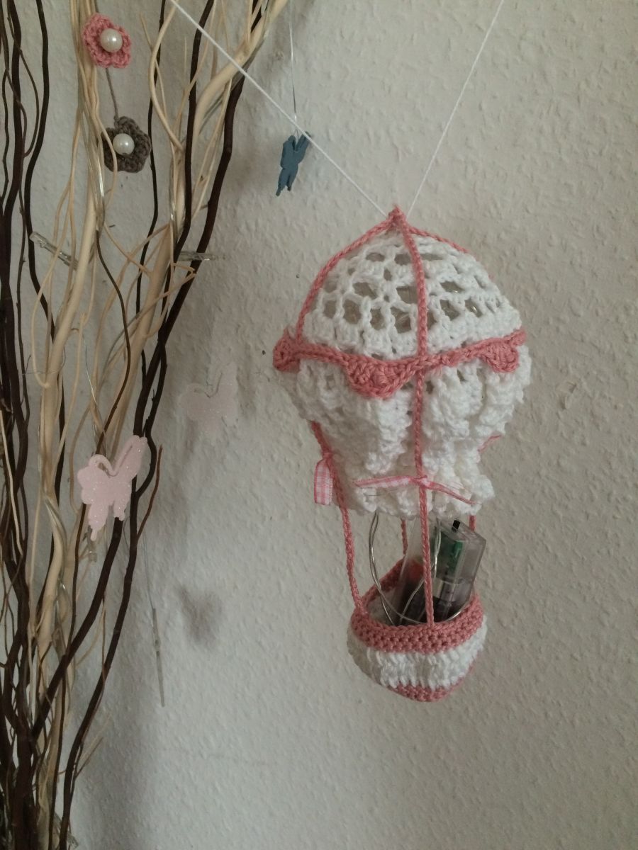 Blog-Inhaltsbild für 'Nachtlicht, Heißluftballon'