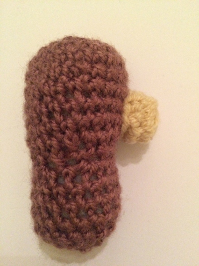 Blog-Inhaltsbild für 'Kostenlose Häkelanleitung - Kleines Rentier - Schlüsselanhänger - Taschenbaumler'